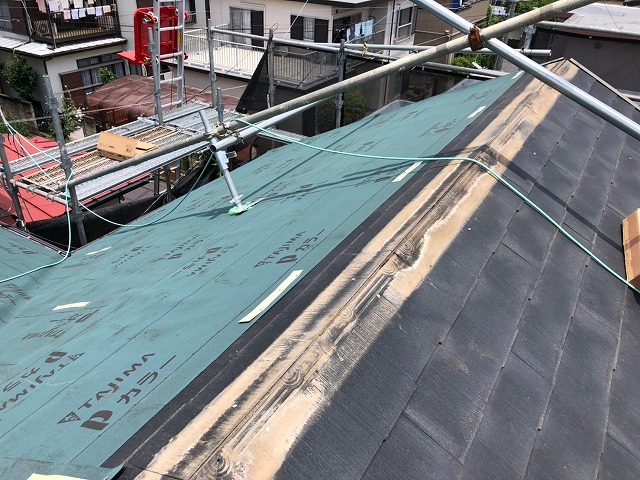 さいたま市桜区　屋根カバー工事　防水シート設置