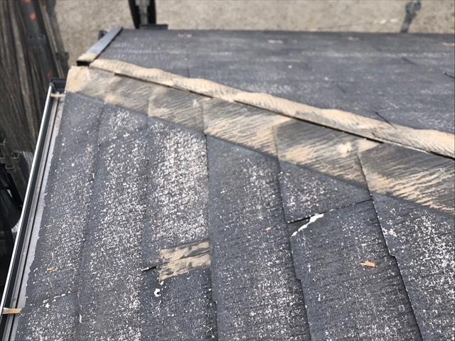 さいたま市岩槻区　屋根カバー工事　下り棟の貫板の撤去