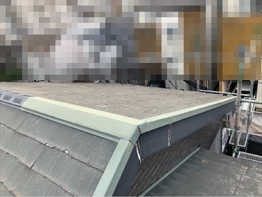 さいたま市にて屋根の棟板金撤去前